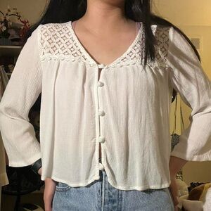 charlotte russe long sleeve buttoned top with lace detailing size xs white